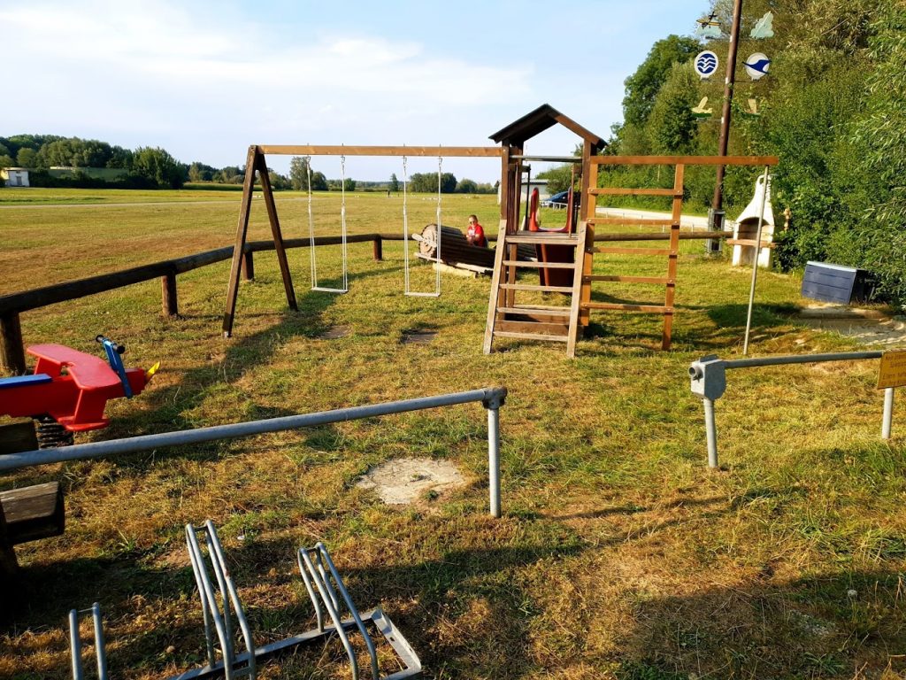 LSV Aichach Flugplatz Kinderspielplatz